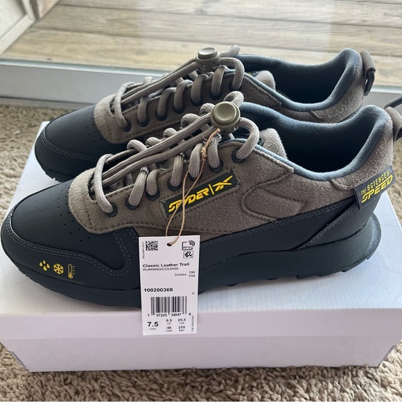 Reebok Other - NWT Reebok Classic Leather Trail X Spyder Sneakers unisex size 7,5